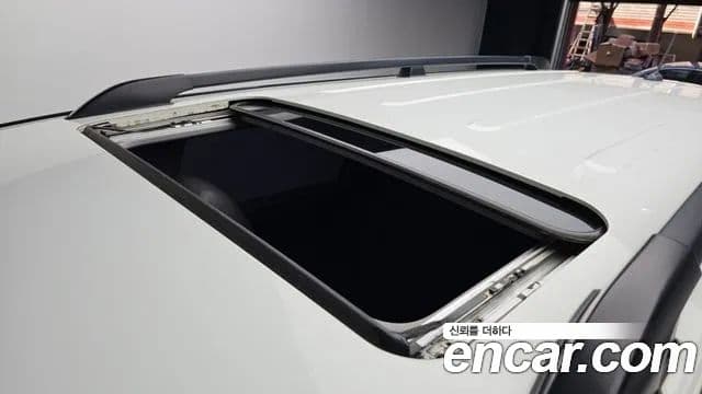 KG모빌리티(SsangYong) Korando 투리스모 4WD RX 9인승, 2016 18