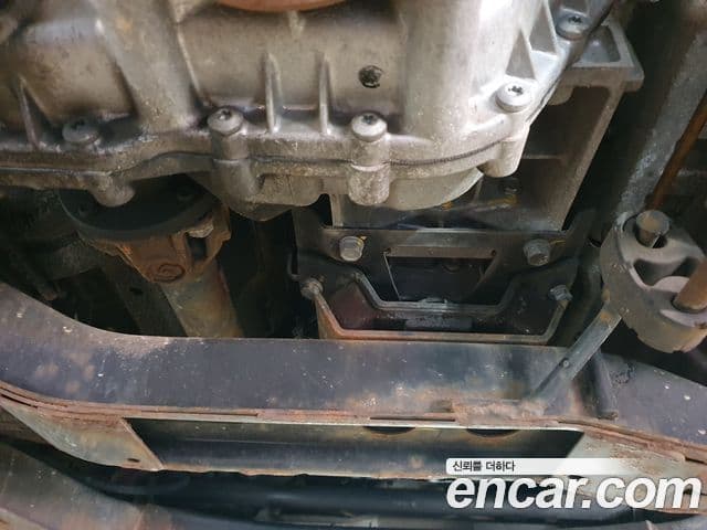 KG모빌리티(SsangYong) Korando 투리스모 4WD RX 9인승, 2016 20