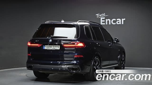 BMW X7 (G07) xDrive 40i M Sport 6인승, 2021 2
