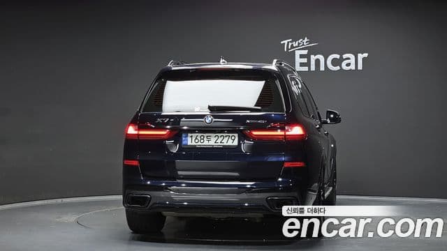BMW X7 (G07) xDrive 40i M Sport 6인승, 2021 4
