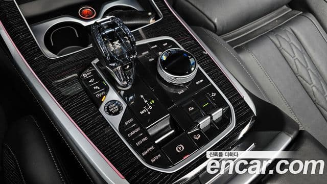 BMW X7 (G07) xDrive 40i M Sport 6인승, 2021 9