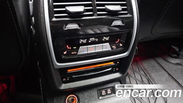 BMW X7 (G07) xDrive 40i M Sport 6인승, 2021 19