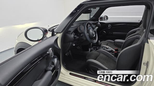 Mini Cooper S 3세대, 2022 11