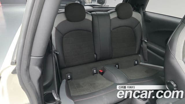 Mini Cooper S 3세대, 2022 12