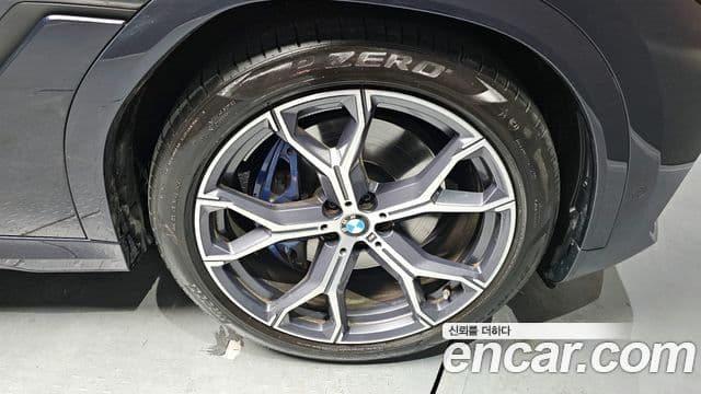 BMW X6 (G06) xDrive40i M Sport, 2023 все фото