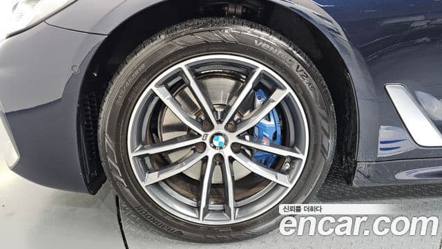 BMW 5시리즈 (G30) 523d M Sport, 2021 все фото