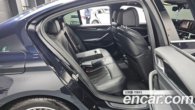 BMW 5시리즈 (G30) 523d M Sport, 2021 12