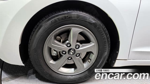 Hyundai Avante AD 1.6 GDI Smart, 2016 все фото