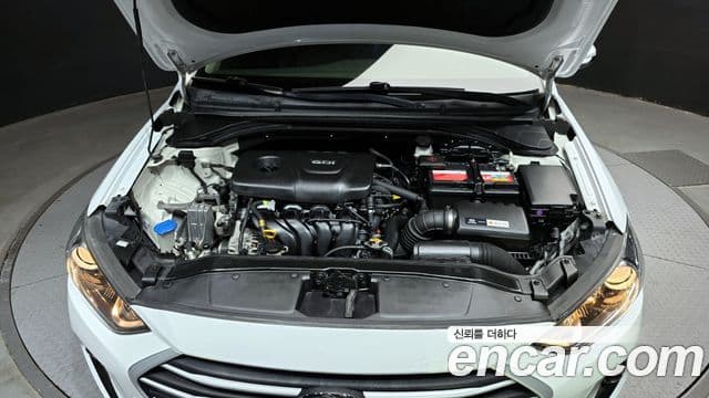 Hyundai Avante AD 1.6 GDI Smart, 2016 6