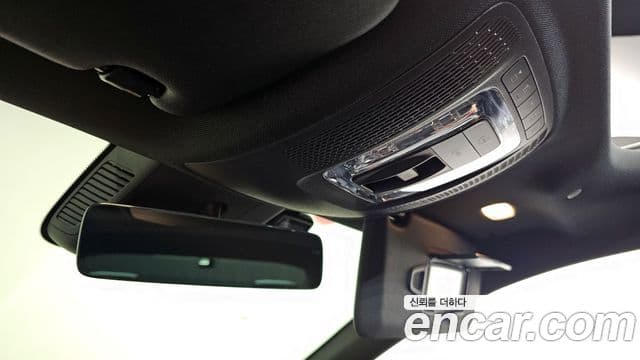 Mercedes-Benz A-класс W177 AMG A35 4MATIC седан, 2023 18