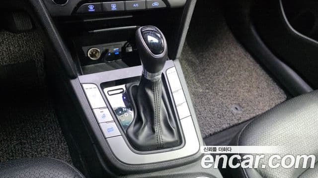 Hyundai Avante AD 1.6 GDI Smart, 2017 9