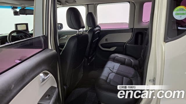 Kia Ray Luxury, 2014 11