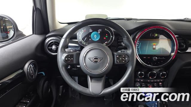 Mini Cooper 3세대, 2024 13