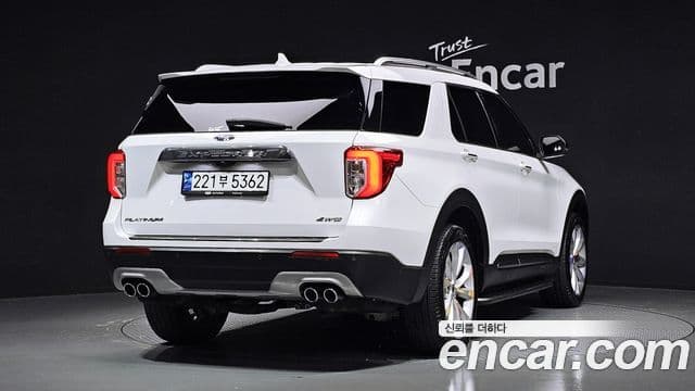 Ford Explorer 6세대 3.0 Platinum 4WD, 2022 3
