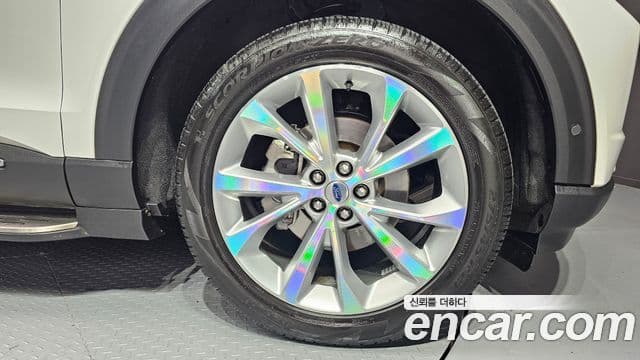 Ford Explorer 6세대 3.0 Platinum 4WD, 2022 19