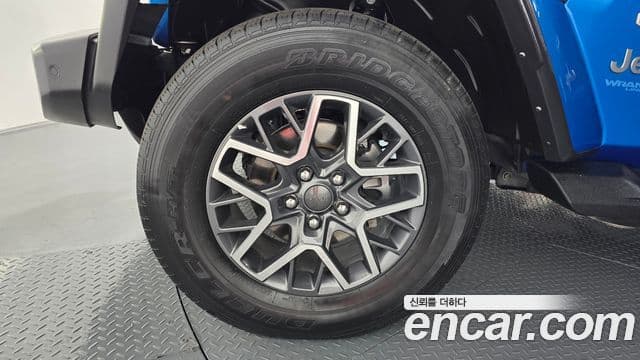 Jeep Wrangler (JL) 2.0 Overland 4도어 4xe, 2022 все фото