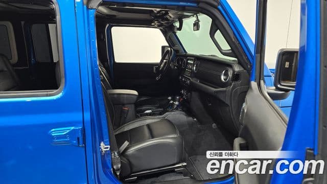Jeep Wrangler (JL) 2.0 Overland 4도어 4xe, 2022 11