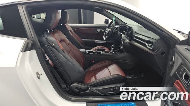 Ford Mustang 7세대 2.3 EcoBoost Premium купе, 2024 11