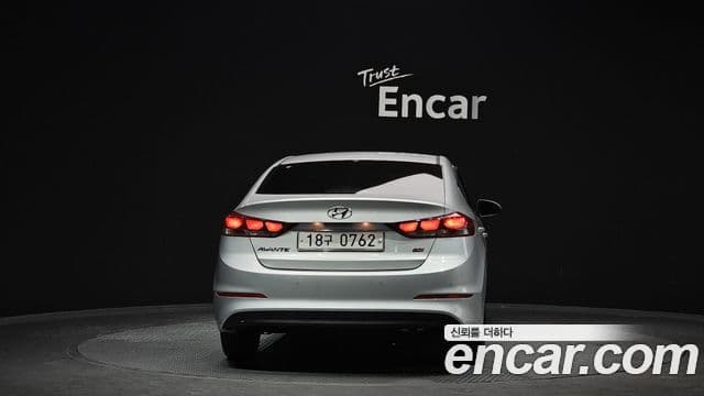 Hyundai Avante AD 1.6 GDI Smart, 2016 4