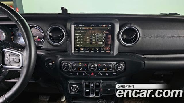 Jeep Wrangler (JL) 2.0 Overland 4도어, 2019 17