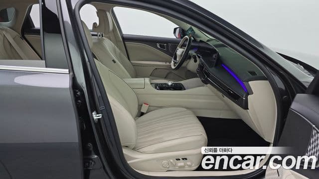 Kia The / новый New K8 Signature, 2025 11