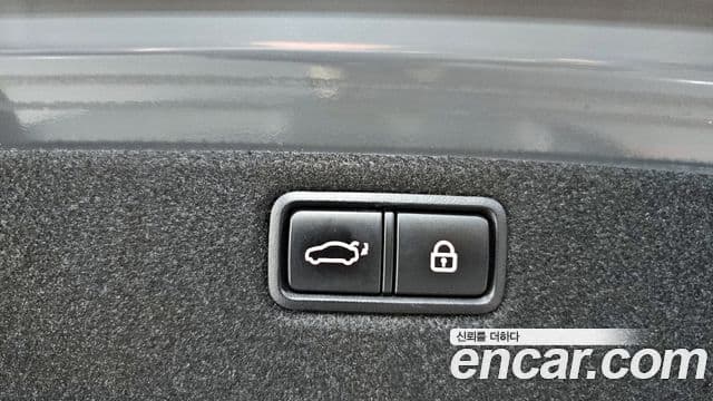 Genesis G80 Premium Luxury, 2018 18