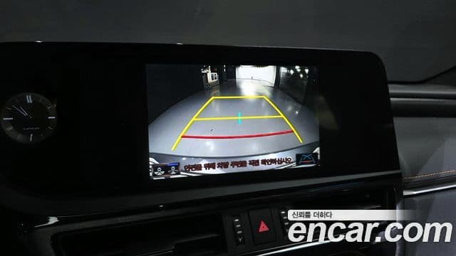 Lexus ES300h 7세대 Luxury Plus, 2022 15