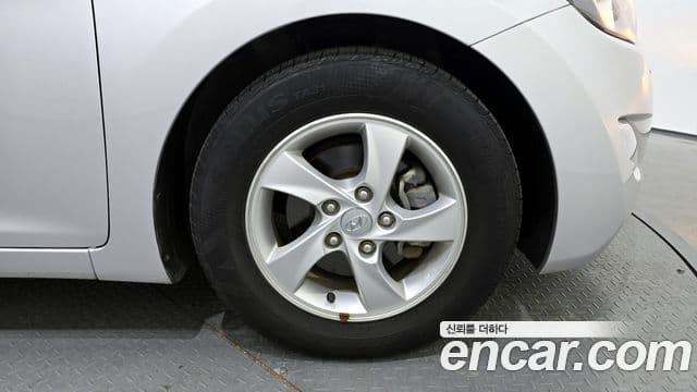 Hyundai Avante MD M16 GDI Smart, 2013 все фото