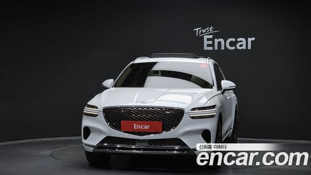 Genesis GV70, 2022 3