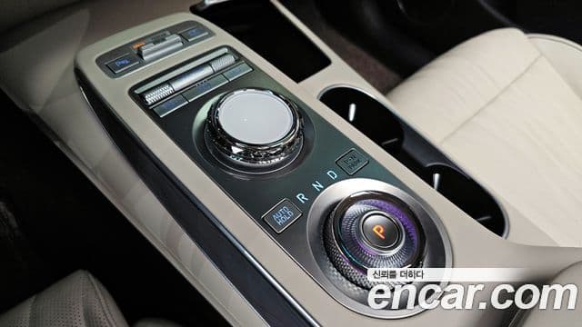 Genesis GV70, 2022 9