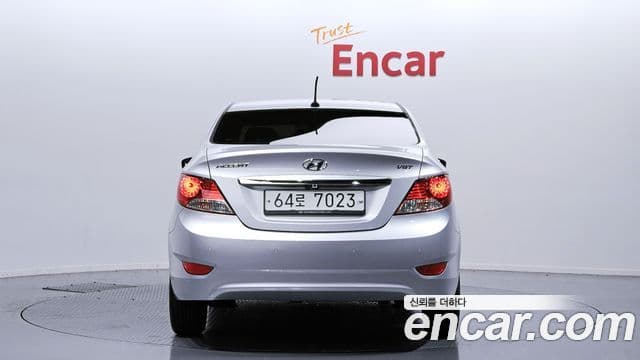 Hyundai Accent(новый кузов / новое поколение) Premier, 2012 4