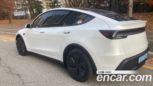 Tesla модель Y, 2025 все фото