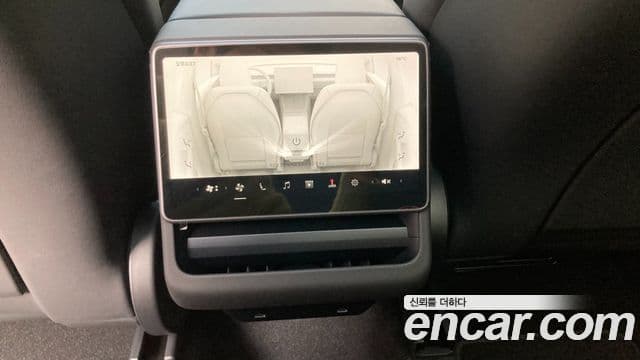 Tesla модель Y, 2025 14