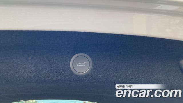 Tesla модель Y, 2025 19