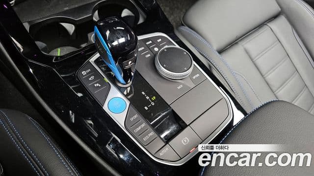 BMW iX3 M Sport, 2022 9