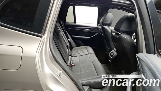 BMW iX3 M Sport, 2022 11