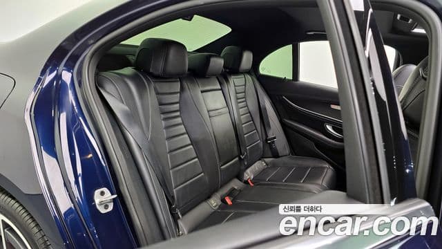 Mercedes-Benz E-класс W213 AMG Line, 2021 12