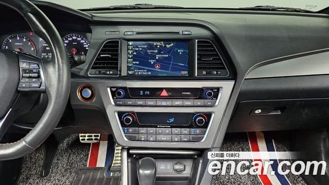 Hyundai LF Sonata Exclusive, 2015 16