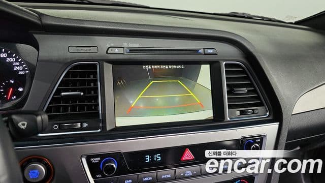 Hyundai LF Sonata Exclusive, 2015 17