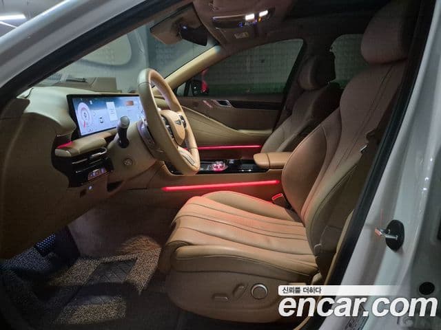 Genesis G80 (RG3) бензин 2.5 турбо 2WD, 2025 11