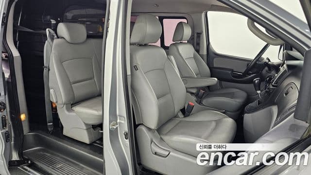 Hyundai Grand Starex Smart, 2017 10