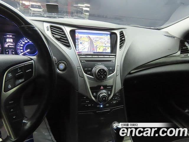 Hyundai Grandeur HG Modern, 2014 10