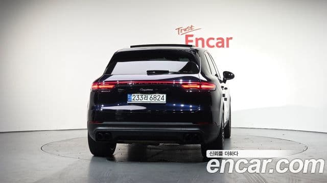 Porsche Cayenne (PO536), 2023 4