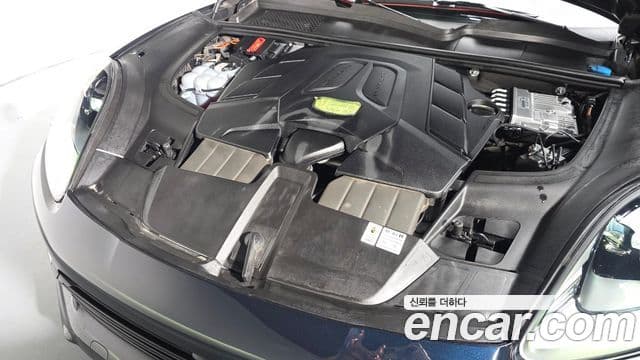 Porsche Cayenne (PO536), 2023 6