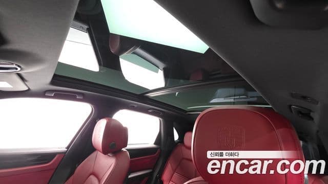 Porsche Cayenne (PO536), 2023 17