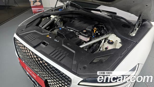 Genesis GV70, 2021 6