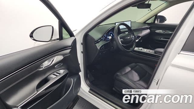 Genesis GV70, 2021 10