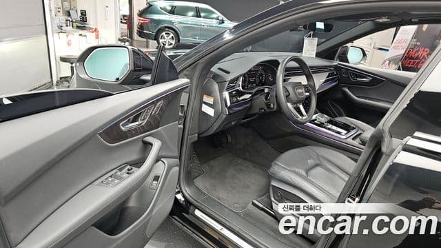 Audi Q8 (4M) Premium, 2023 10