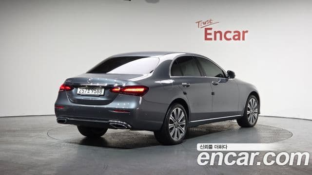 Mercedes-Benz E-класс W213 Exclusive, 2023 2