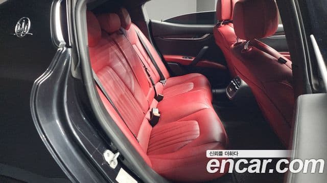 Maserati 기블리 3세대, 2017 12